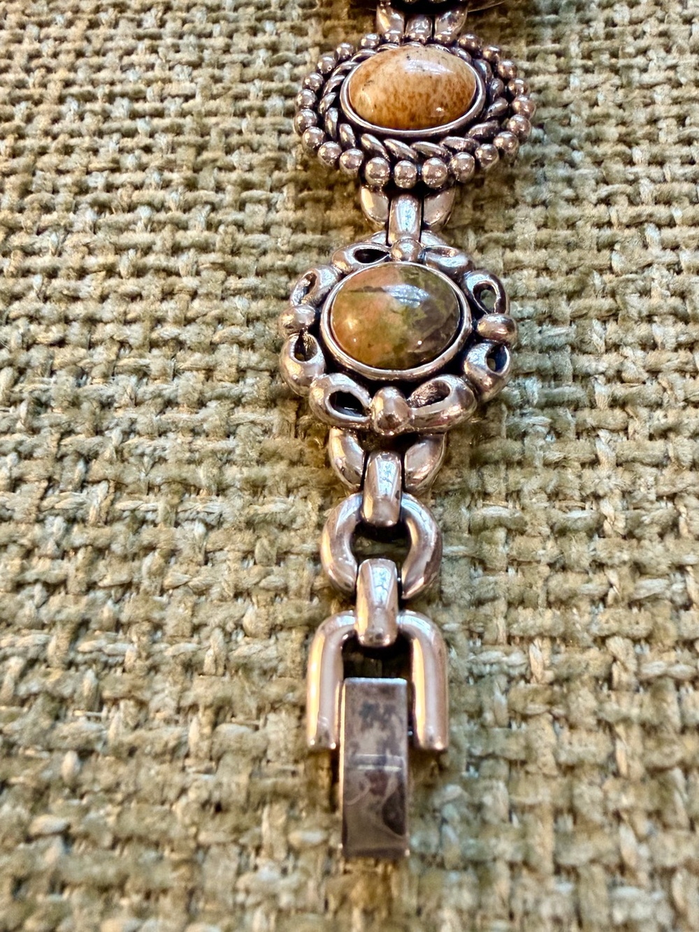 Vintage Vivani Southwestern Watch - Picture 6 of 8